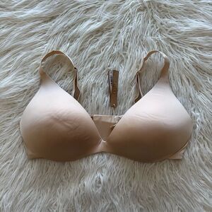 Skims Wireless Super Push up Bra Sand Size 40D